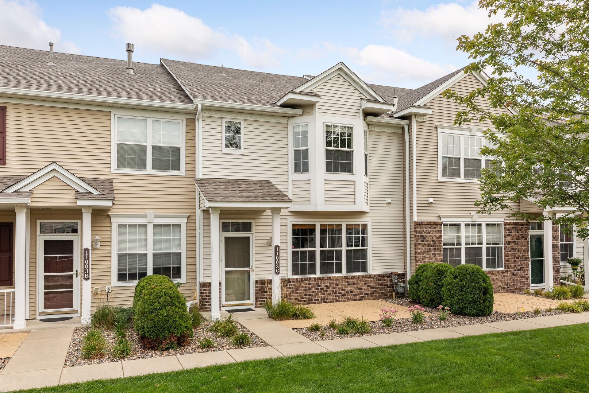 11003 Oak Grove Circle #C, Woodbury, MN Townhome for Sale